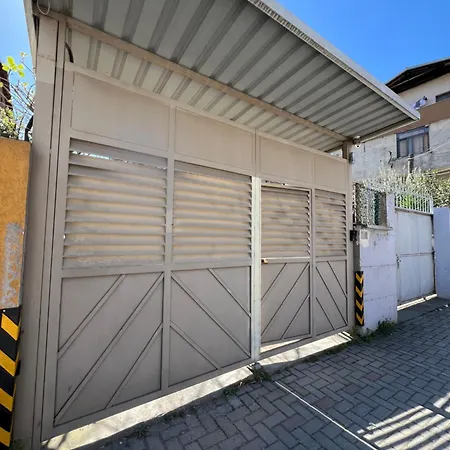 Hotel Eco Loft W Big Balcony/veranda Tirana